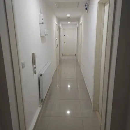 Apartment 3 Bed Samara Cosy With Pool Table